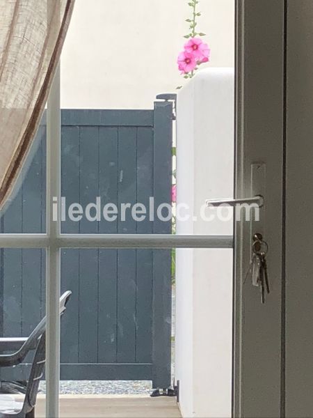 Photo 9 : TERRASSE d'une maison située à Saint-Clément-des-Baleines, île de Ré.