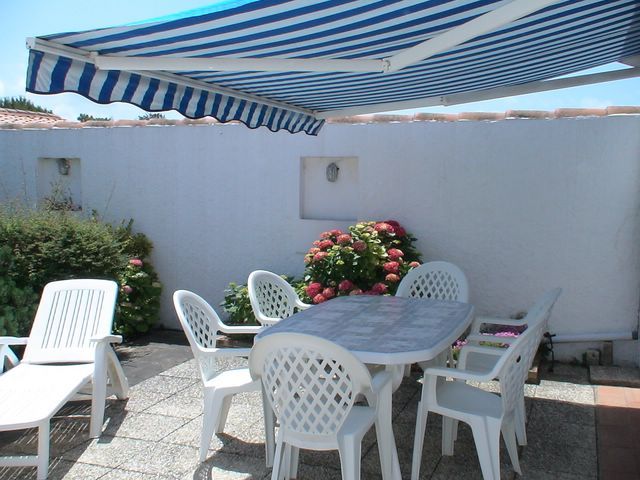 Photo 4 : PATIO d'une maison située à La Couarde, île de Ré.