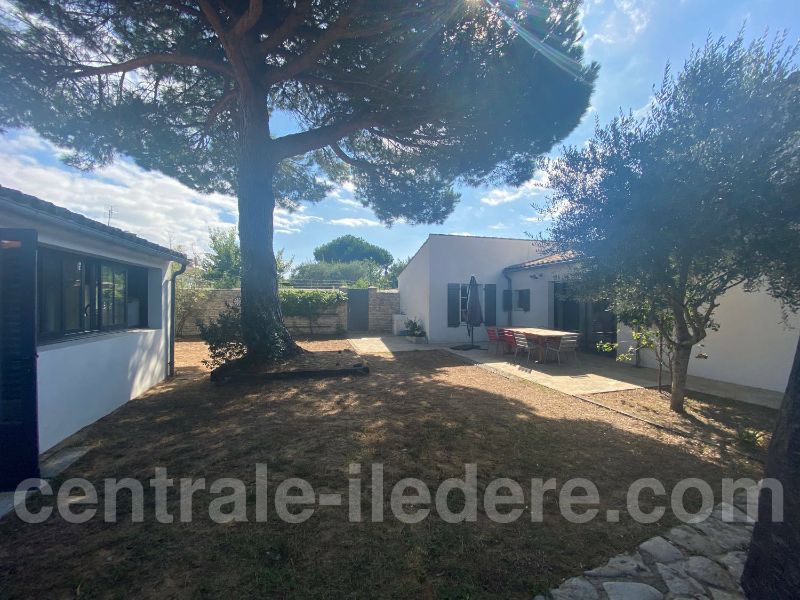 Photo 2 : NC d'une maison située à La Flotte-en-Ré, île de Ré.