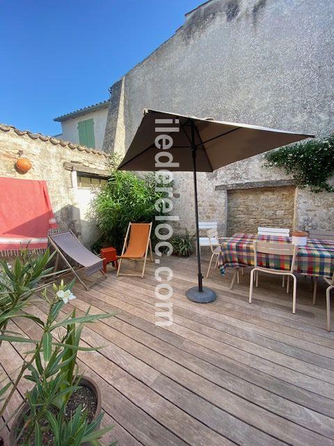 Photo 7 : TERRASSE d'une maison situ&eacute;e &agrave; Le Bois-Plage-en-R&eacute;, &icirc;le de R&eacute;.
