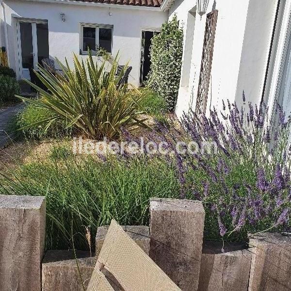 Photo 17 : PATIO d'une maison située à Ars en Ré, île de Ré.