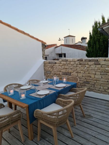 Photo 5 : TERRASSE d'une maison située à Les Portes-en-Ré, île de Ré.