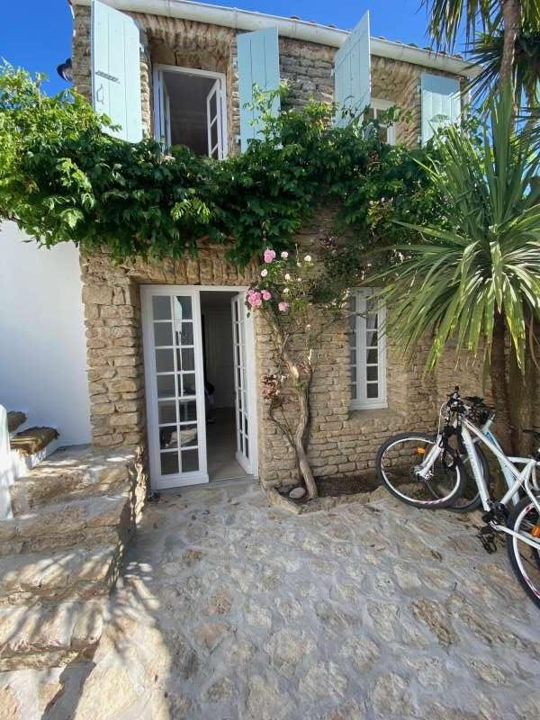 Photo 3 : PATIO d'une maison située à Les Portes-en-Ré, île de Ré.