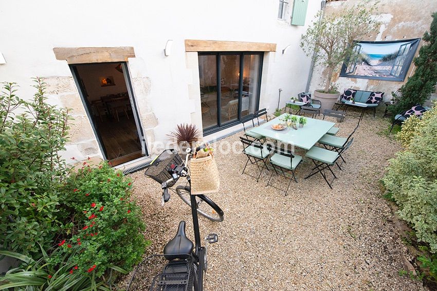 Photo 3 : EXTERIEUR d'une maison située à Sainte-Marie-de-Ré, île de Ré.