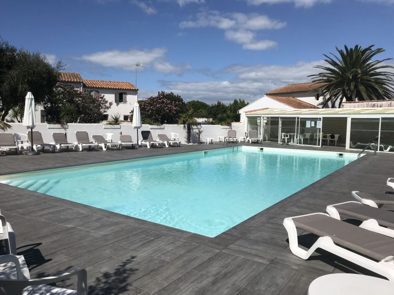 Photo 1 : PISCINE d'une maison située à La Couarde-sur-mer, île de Ré.