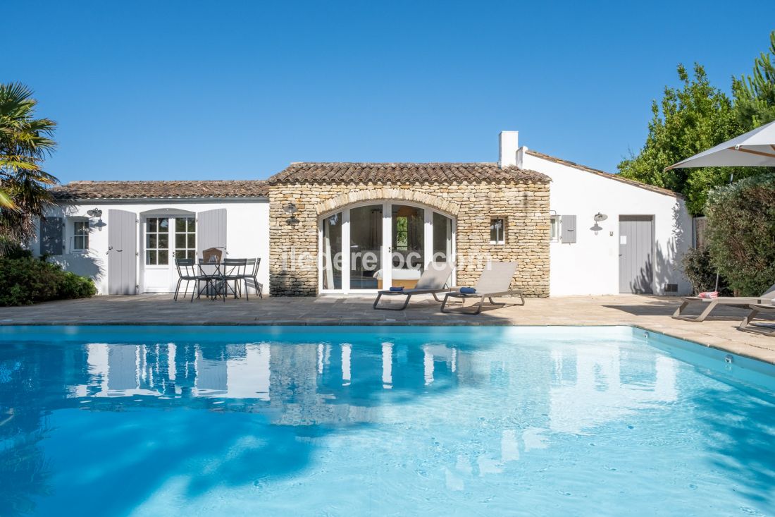 Photo 1 : NC d'une maison située à Les Portes, île de Ré.