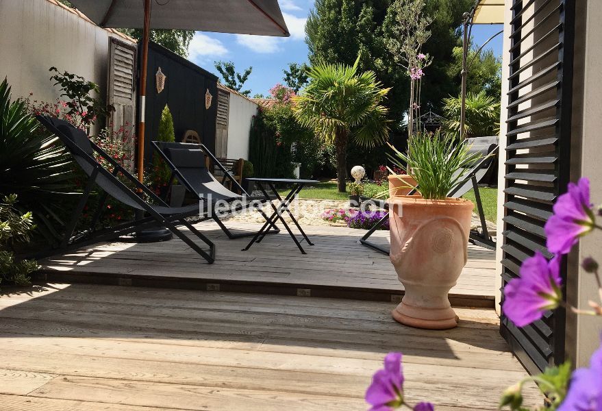 Photo 7 : TERRASSE d'une maison située à Saint-Martin-de-Ré, île de Ré.