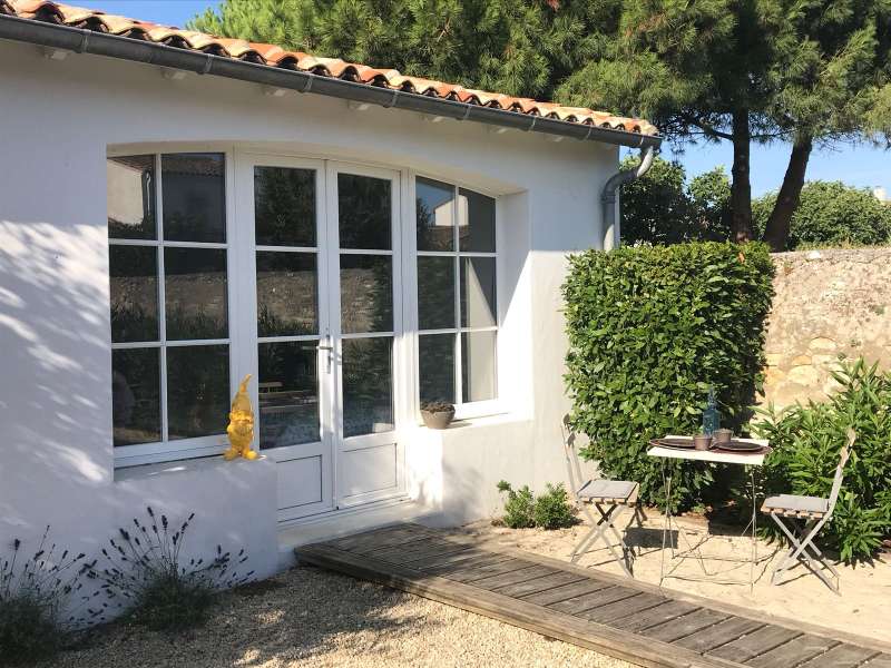 Photo 11 : JARDIN d'une maison située à Loix, île de Ré.