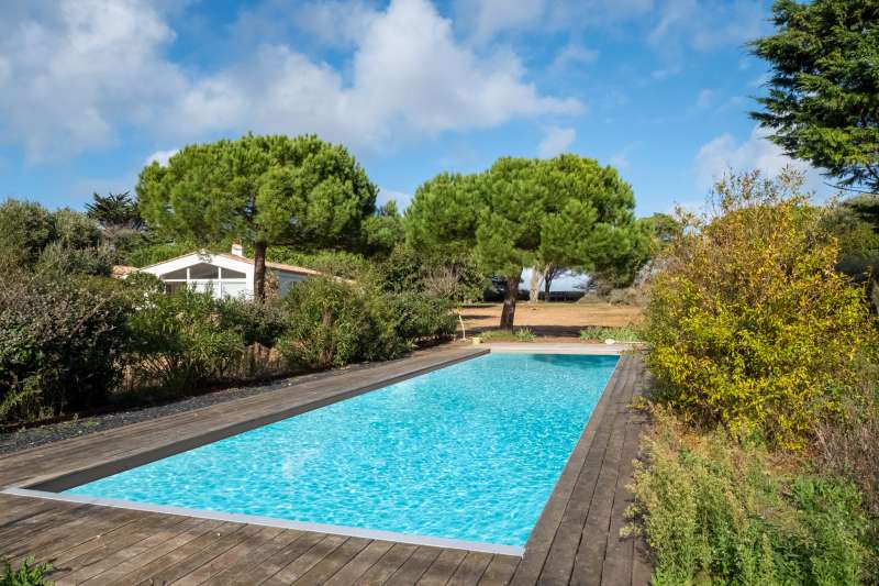 Photo 1 : EXTERIEUR d'une maison située à Les Portes-en-Ré, île de Ré.