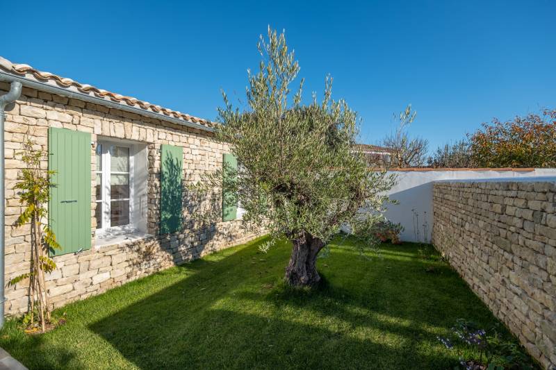 Photo 6 : NC d'une maison située à Sainte-Marie, île de Ré.