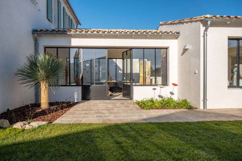 Photo 2 : NC d'une maison située à Sainte-Marie, île de Ré.