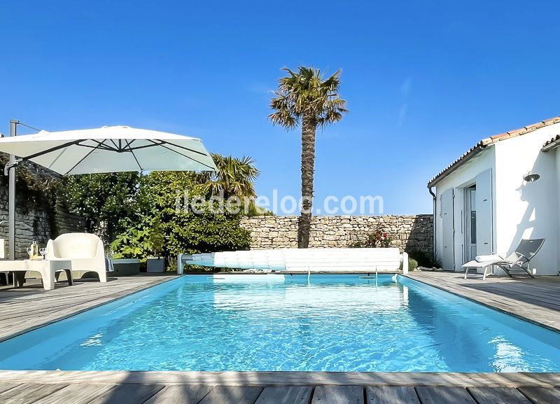 Photo 1 : NC d'une maison située à Sainte-Marie, île de Ré.