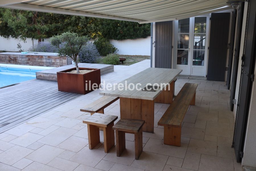 Photo 7 : TERRASSE d'une maison située à La Couarde-sur-mer, île de Ré.