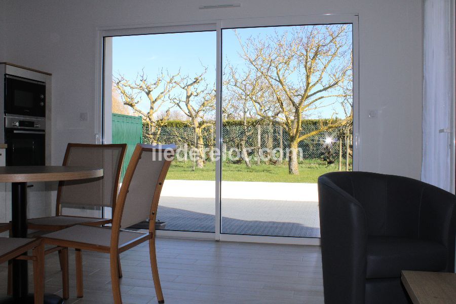 Photo 9 : SEJOUR d'une maison située à Le Bois-Plage-en-Ré, île de Ré.