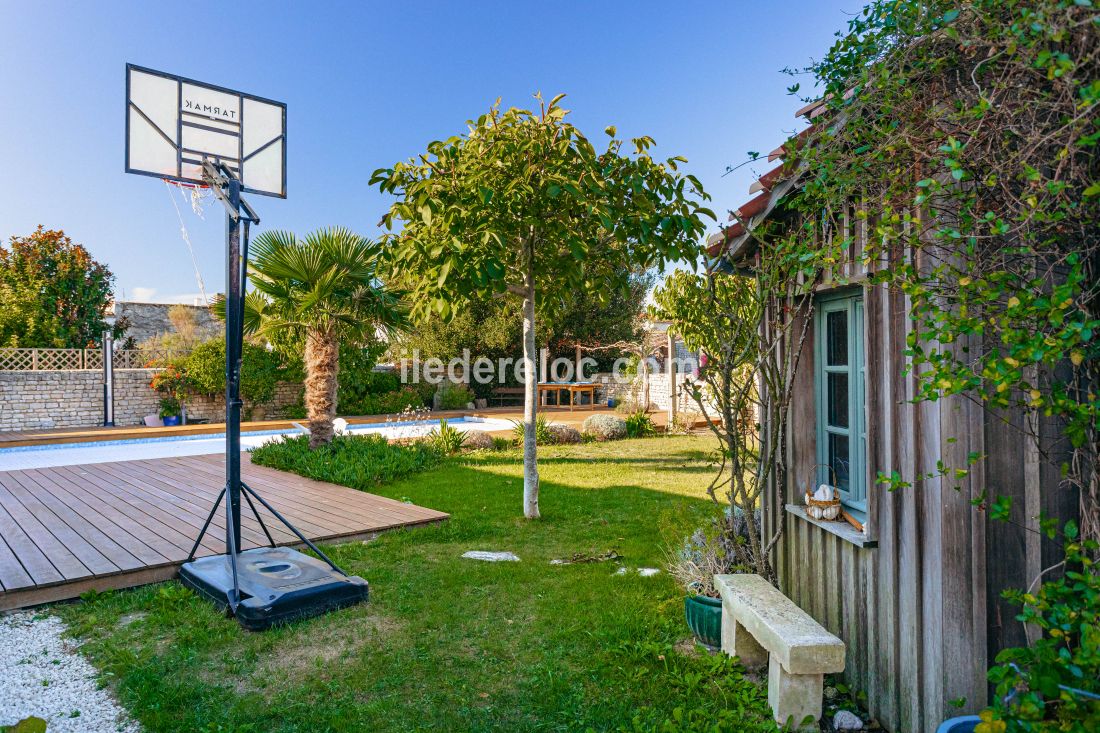 Photo 78 : NC d'une maison située à Sainte-Marie-de-Ré, île de Ré.