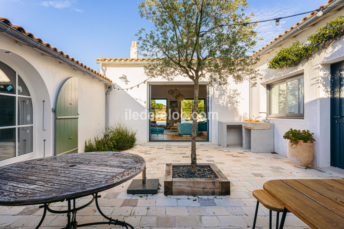 Photo 10 : NC d'une maison située à Sainte-Marie-de-Ré, île de Ré.