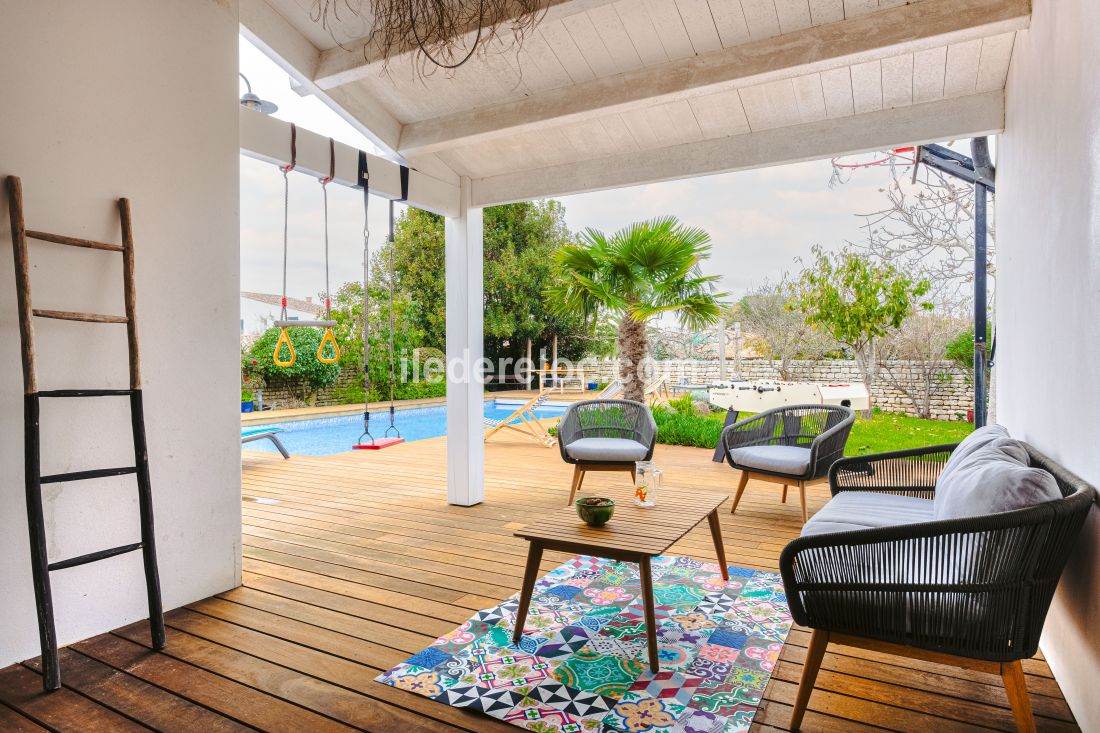 Photo 18 : TERRASSE d'une maison située à Sainte-Marie-de-Ré, île de Ré.