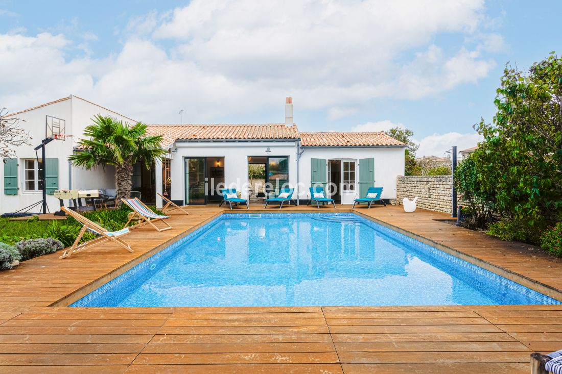 Photo 11 : EXTERIEUR d'une maison située à Sainte-Marie-de-Ré, île de Ré.