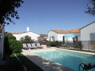 Ile de Ré:Superbe villa 12 personnes avec piscine chauffée