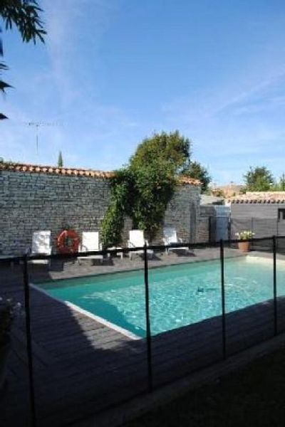 Photo 15 : EXTERIEUR d'une maison située à Le Bois-Plage-en-Ré, île de Ré.