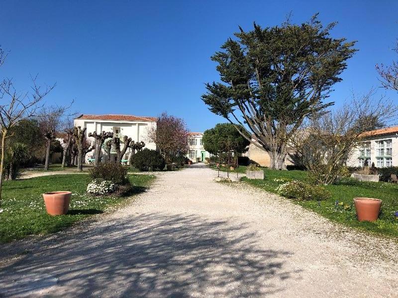 Photo 40 : EXTERIEUR d'une maison située à Saint-Martin-de-Ré, île de Ré.