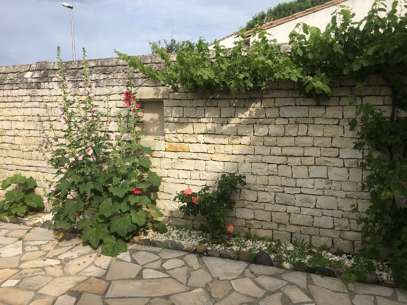 Photo 37 : NC d'une maison située à Sainte-Marie-de-Ré, île de Ré.