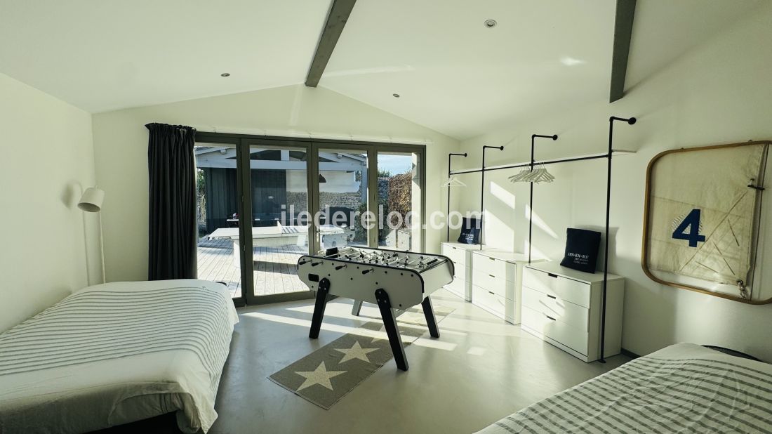 Photo 32 : CHAMBRE d'une maison situ&eacute;e &agrave; Le Bois-Plage-en-R&eacute;, &icirc;le de R&eacute;.