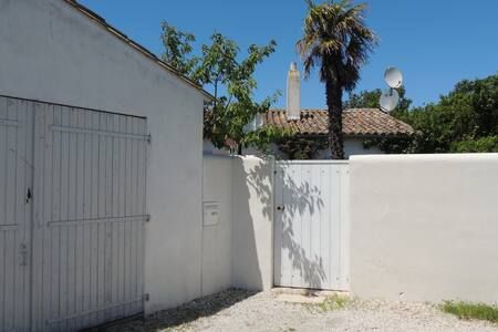 Photo 1 : NC d'une maison située à Saint-Clément-des-Baleines, île de Ré.