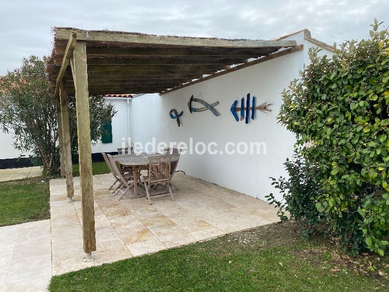 Photo 3 : TERRASSE d'une maison située à Saint-Clément-des-Baleines, île de Ré.