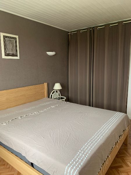 Photo 10 : CHAMBRE d'une maison située à Saint-Clement, île de Ré.
