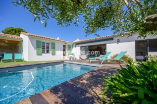 Ile de Ré:Nouveau! splendide maison avec piscine au bois plage en ré 