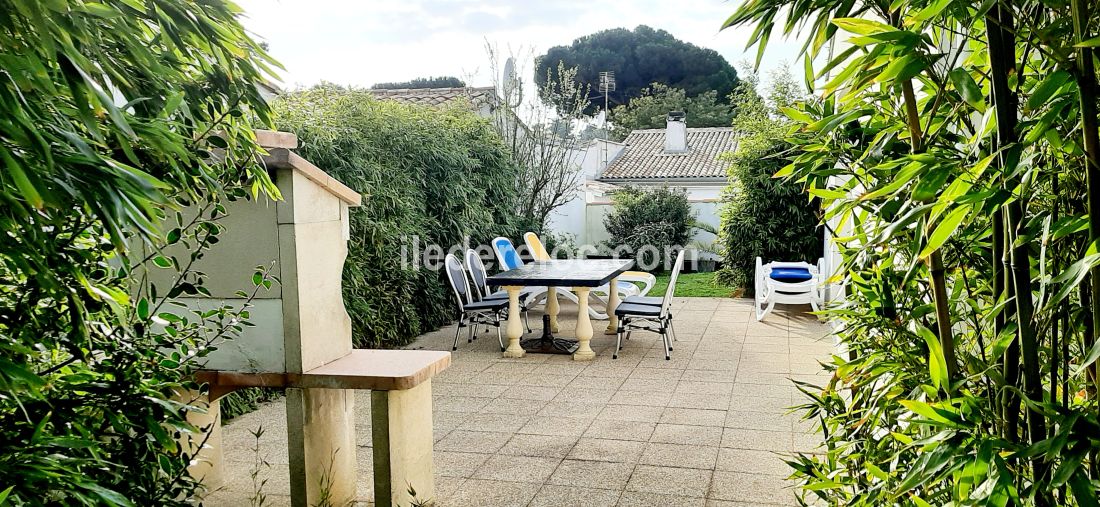 Photo 4 : NC d'une maison situ&eacute;e &agrave; La Flotte-en-R&eacute;, &icirc;le de R&eacute;.