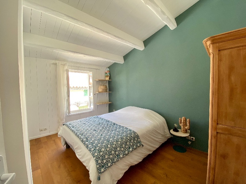 Photo 8 : CHAMBRE d'une maison située à Le Bois-Plage-en-Ré, île de Ré.