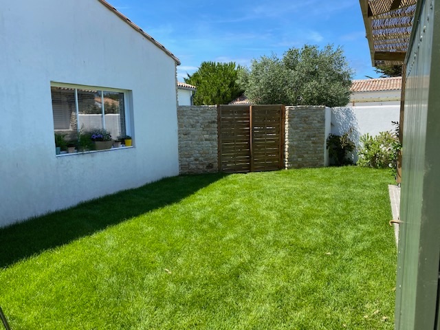 Photo 5 : EXTERIEUR d'une maison située à Saint-Clément-des-Baleines, île de Ré.