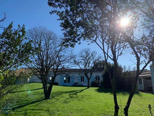 Photo 5 : JARDIN d'une maison située à Saint-Martin, île de Ré.