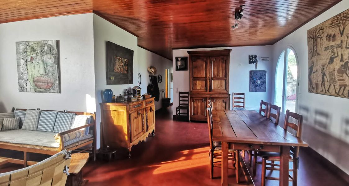 Photo 10 : SEJOUR d'une maison située à Saint-Martin, île de Ré.