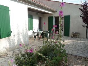 ile de ré Maison ensoleille prs de la plage