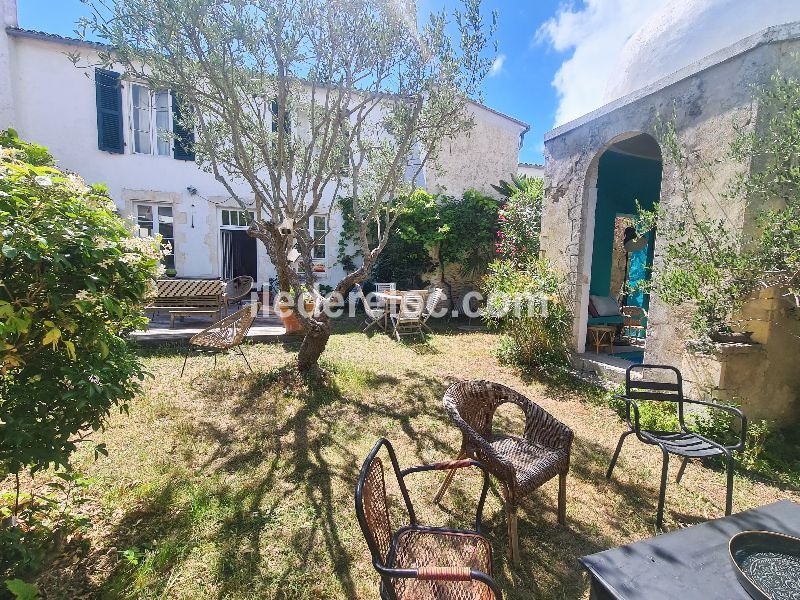 Photo 30 : JARDIN d'une maison située à La Couarde-sur-mer, île de Ré.