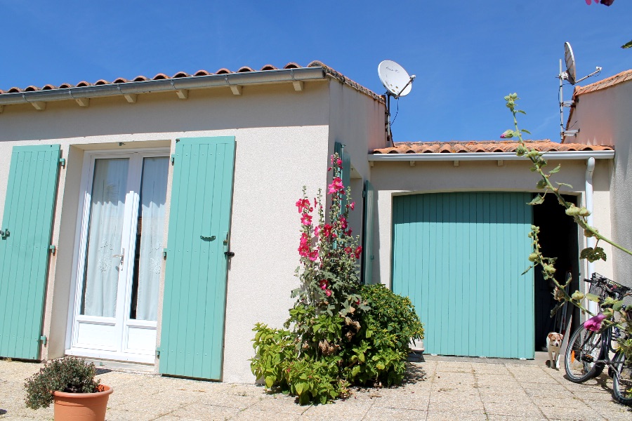 Photo 3 : EXTERIEUR d'une maison située à Saint-Clément-des-Baleines, île de Ré.