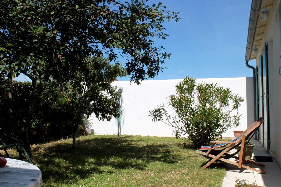 Photo 4 : JARDIN d'une maison située à Saint-Clément-des-Baleines, île de Ré.