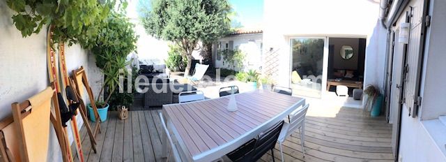 Photo 17 : TERRASSE d'une maison située à La Couarde-sur-mer, île de Ré.