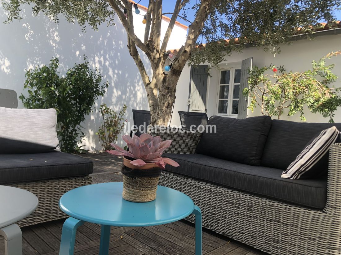 Photo 1 : JARDIN d'une maison située à La Couarde-sur-mer, île de Ré.