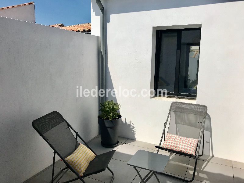 Photo 8 : PATIO d'une maison située à Le Bois-Plage-en-Ré, île de Ré.