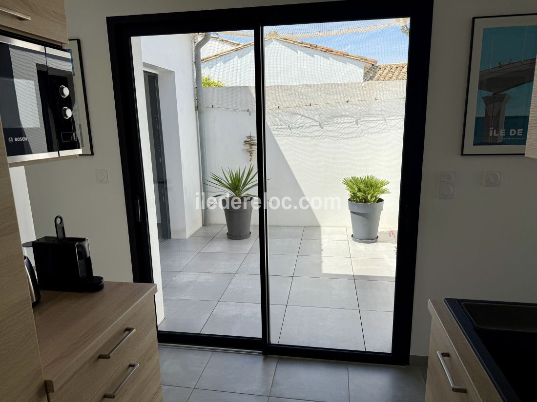 Photo 11 : PATIO d'une maison située à Le Bois-Plage-en-Ré, île de Ré.