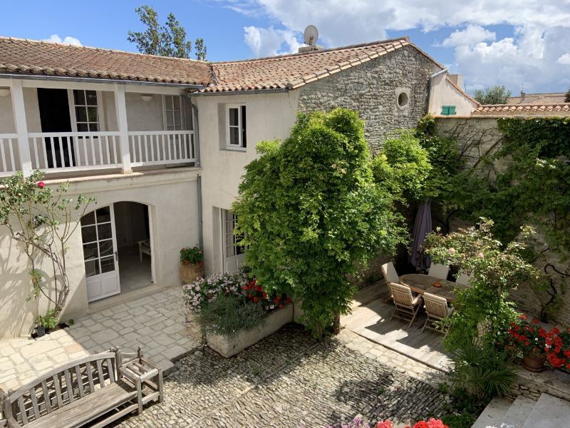 Photo 1 : EXTERIEUR d'une maison située à La Couarde-sur-mer, île de Ré.