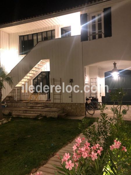 Photo 29 : EXTERIEUR d'une maison située à La Couarde-sur-mer, île de Ré.