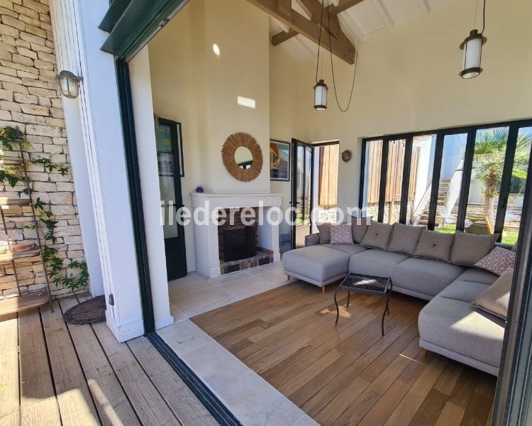 Photo 4 : SEJOUR d'une maison située à La Couarde-sur-mer, île de Ré.