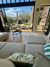 Ile de R&eacute;:Elégante maison, coeur de village, plage à pied, idéale pour 2 familles