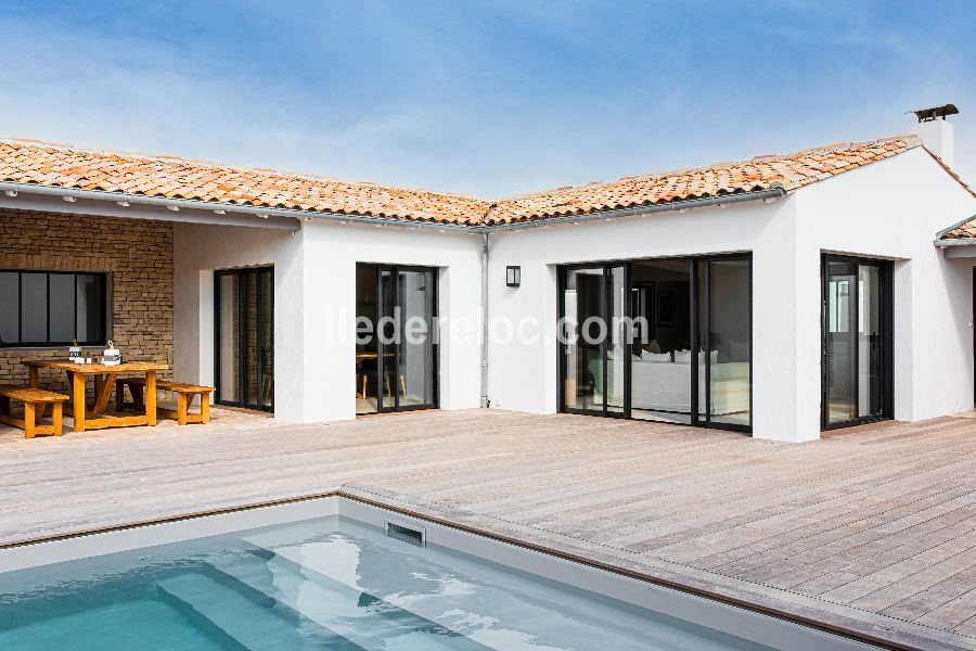 Photo 8 : EXTERIEUR d'une maison située à Loix, île de Ré.