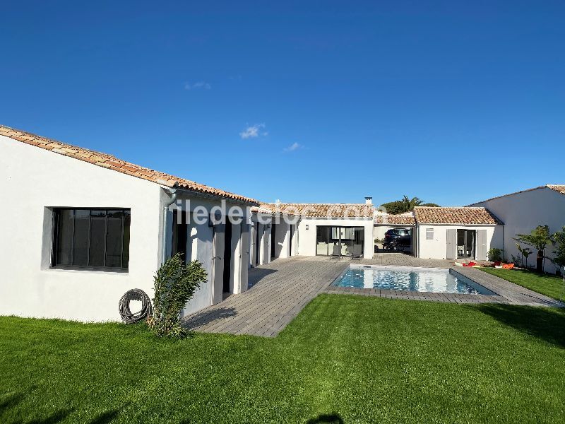 Photo 9 : EXTERIEUR d'une maison située à Loix, île de Ré.